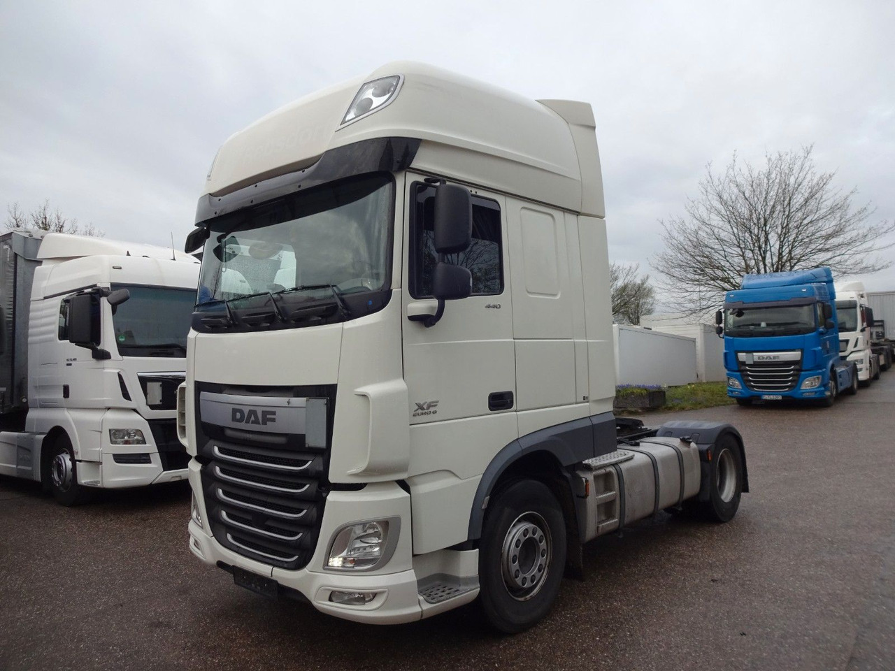 DAF XF 440, SSC, Klima, 2 x Tank - Trekkvogn: bilde 1 DAF XF 440, SSC, Klima, 2 x Tank - Trekkvogn: bilde 1
