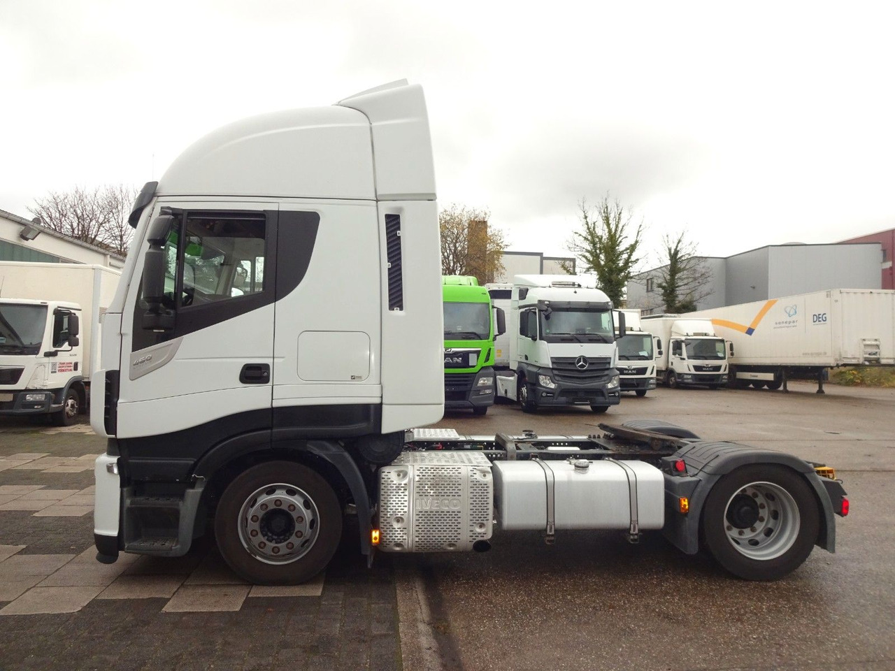 Iveco Stralis 460, Low Liner, Diesel - Trekkvogn: bilde 4 Iveco Stralis 460, Low Liner, Diesel - Trekkvogn: bilde 4