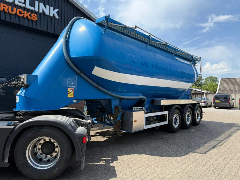 Feldbinder 34m3 Veevoeder Vogelsang-pomp, Coating binnenzijde - Tanksemi: bilde 1 Feldbinder 34m3 Veevoeder Vogelsang-pomp, Coating binnenzijde - Tanksemi: bilde 1