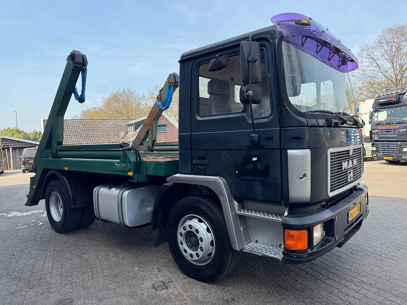 MAN 12.232 F 4X2 Portaalarm 454.090KM NL Truck, Top conditie! - Liftdumper lastebil: bilde 4 MAN 12.232 F 4X2 Portaalarm 454.090KM NL Truck, Top conditie! - Liftdumper lastebil: bilde 4