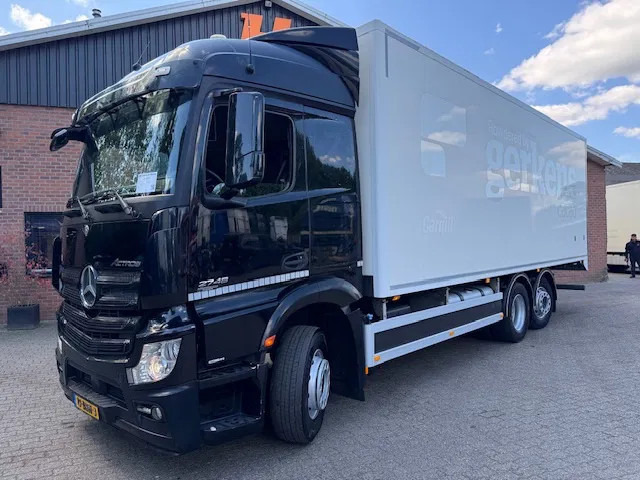 Mercedes-Benz 2748 6X2 Bigspace AHK 598.765M! 8.1M Heiwo box, Stuuras, Top condition - Skapbil: bilde 1 Mercedes-Benz 2748 6X2 Bigspace AHK 598.765M! 8.1M Heiwo box, Stuuras, Top condition - Skapbil: bilde 1