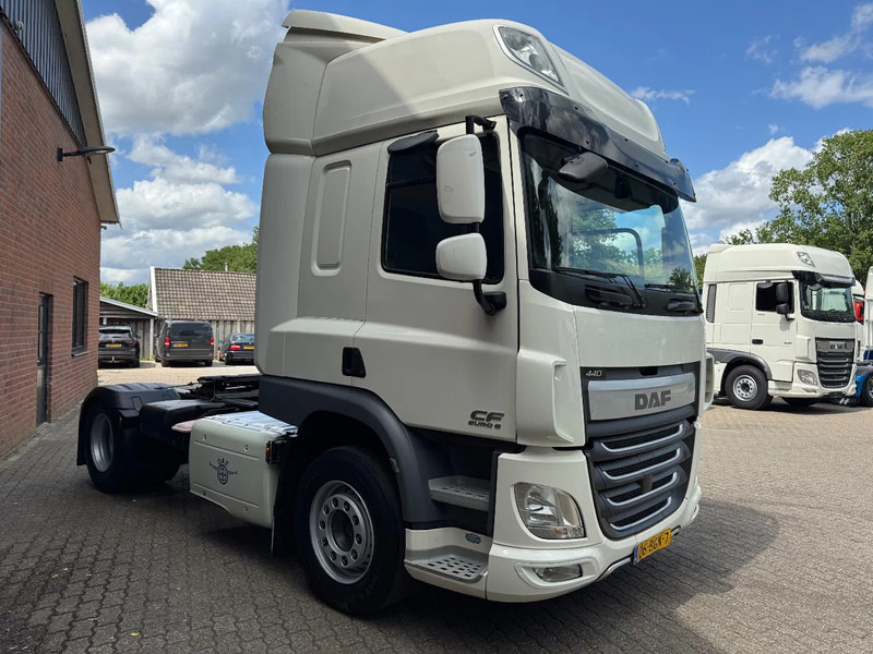 DAF CF 370 4X2 Space Cab Side ACC APK 10/2025 NL Truck - Trekkvogn: bilde 2 DAF CF 370 4X2 Space Cab Side ACC APK 10/2025 NL Truck - Trekkvogn: bilde 2