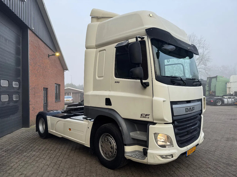 DAF CF 370 4X2 Space Cab Side skirts ACC NL Truck APK 09/2025 - Trekkvogn: bilde 3 DAF CF 370 4X2 Space Cab Side skirts ACC NL Truck APK 09/2025 - Trekkvogn: bilde 3