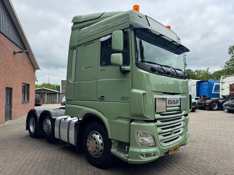 DAF XF 440 6X2 FTG Space Cab Standairco NL truck - Trekkvogn: bilde 2 DAF XF 440 6X2 FTG Space Cab Standairco NL truck - Trekkvogn: bilde 2