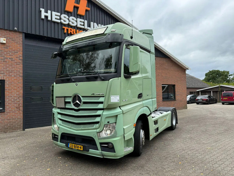 Mercedes-Benz Actros 1842 4X2 Streamspace Side skirts 2x tank NL Truck - Trekkvogn: bilde 1 Mercedes-Benz Actros 1842 4X2 Streamspace Side skirts 2x tank NL Truck - Trekkvogn: bilde 1