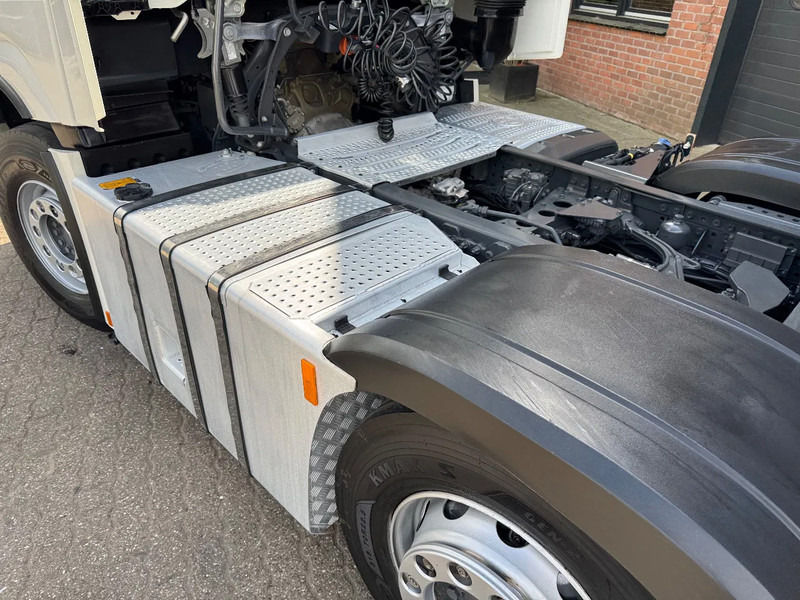 Mercedes-Benz Actros 2545 6X2 Gigaspace Gestuurde voorloopas NL Truck 327.240KM - Trekkvogn: bilde 5 Mercedes-Benz Actros 2545 6X2 Gigaspace Gestuurde voorloopas NL Truck 327.240KM - Trekkvogn: bilde 5