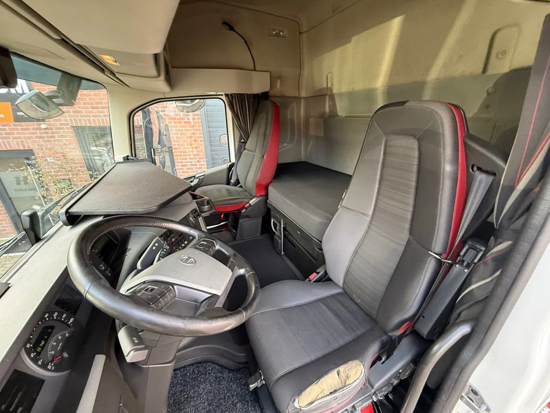 Volvo FH 500 Hydraulic Alcoa ADR Retarder Full air - German truck 699.790KM - Trekkvogn: bilde 5 Volvo FH 500 Hydraulic Alcoa ADR Retarder Full air - German truck 699.790KM - Trekkvogn: bilde 5