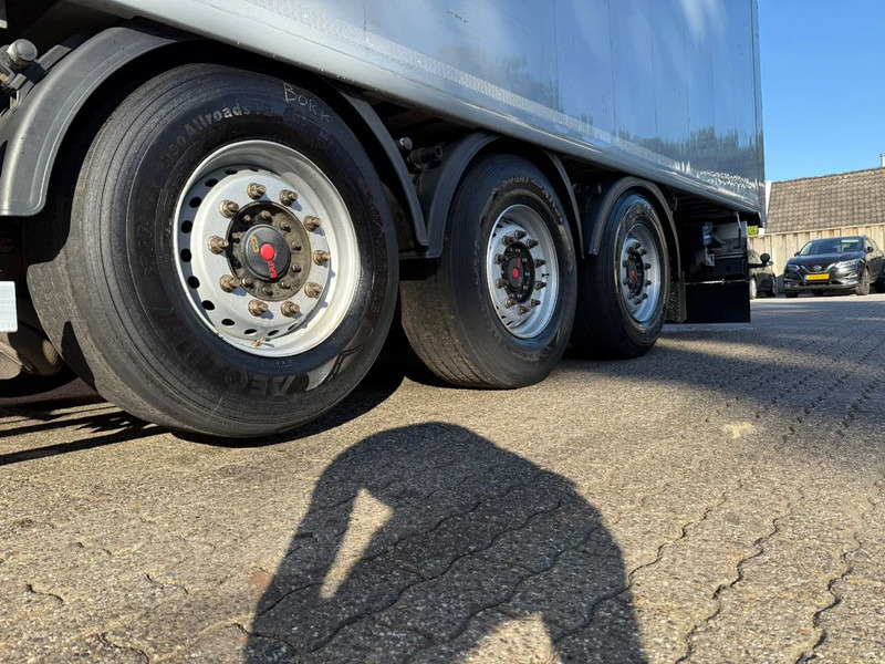Kraker CF 200 92m3 Liftas Cargo Floor 10MM - Med walking floor semitrailer: bilde 4 Kraker CF 200 92m3 Liftas Cargo Floor 10MM - Med walking floor semitrailer: bilde 4