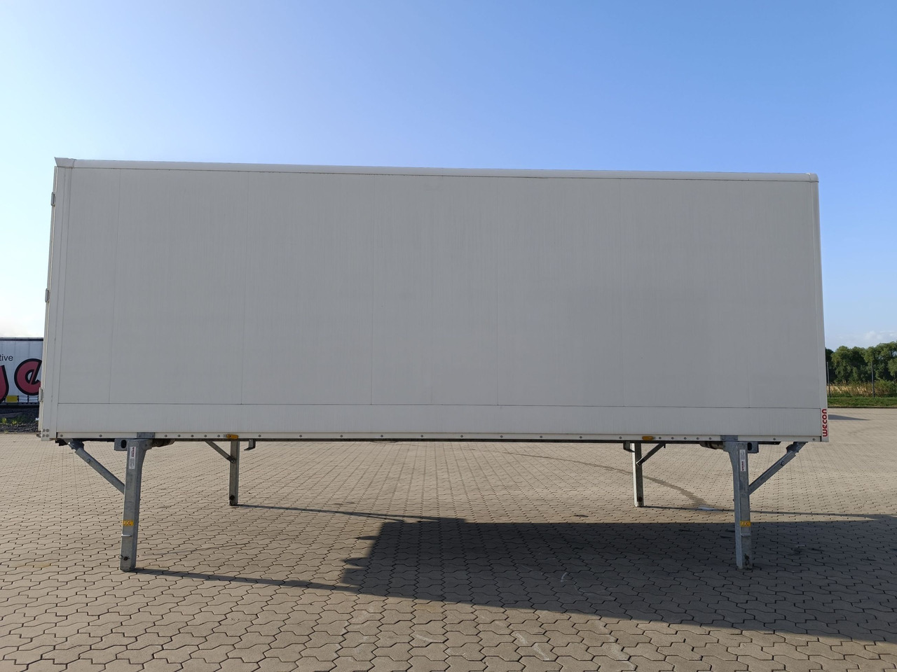 BDF-System, 7.450 mm lang, SONDERPREIS MESSEAUFBAU, - Vekselflak - varebil: bilde 5 BDF-System, 7.450 mm lang, SONDERPREIS MESSEAUFBAU, - Vekselflak - varebil: bilde 5
