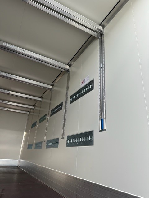 Krone BDF-System 7.450 mm, Portaltüren, FABRIKNEU - Vekselflak - varebil: bilde 4 Krone BDF-System 7.450 mm, Portaltüren, FABRIKNEU - Vekselflak - varebil: bilde 4