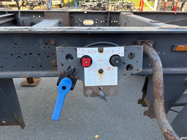 Schmitz Cargobull BDF-System, Standard, hochgekuppelt R 22,5 - Skaphenger: bilde 5 Schmitz Cargobull BDF-System, Standard, hochgekuppelt R 22,5 - Skaphenger: bilde 5