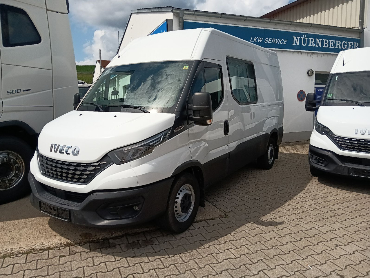 Iveco Daily Kasten HKa 35S21 V WB3520 AHK, Standheizun - Kassebil: bilde 3 Iveco Daily Kasten HKa 35S21 V WB3520 AHK, Standheizun - Kassebil: bilde 3