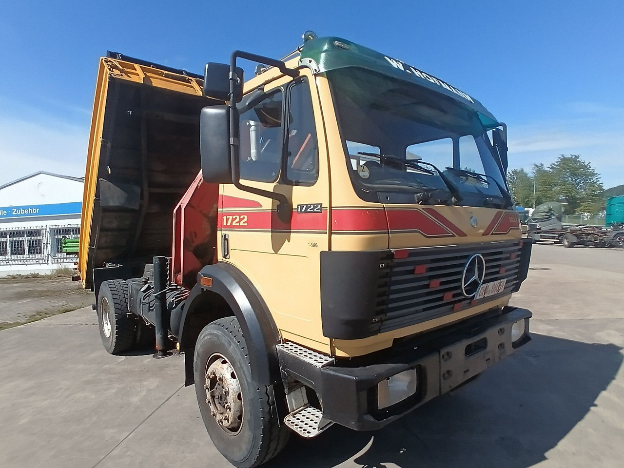 Mercedes-Benz SK 1722 AK 4x4 Blatt Schalter PalfingerPK10500A4 - Tippbil, Kranbil: bilde 3 Mercedes-Benz SK 1722 AK 4x4 Blatt Schalter PalfingerPK10500A4 - Tippbil, Kranbil: bilde 3