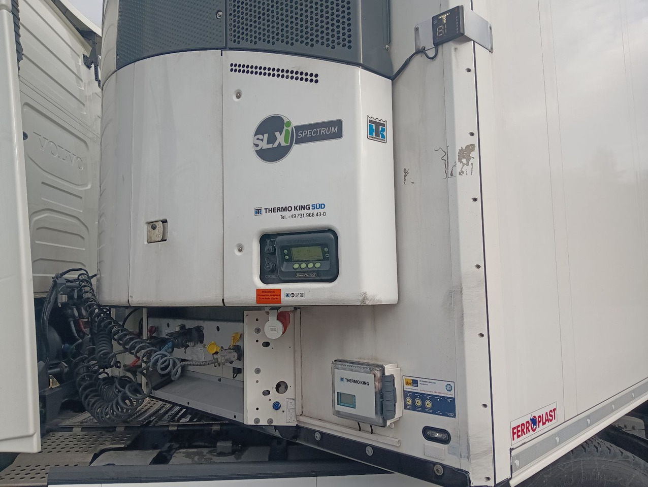 Schmitz Cargobull SKO24-FP45 Bi-Temp TK SLXi Spectrum Doppelst Blu - Skapsemi: bilde 3 Schmitz Cargobull SKO24-FP45 Bi-Temp TK SLXi Spectrum Doppelst Blu - Skapsemi: bilde 3