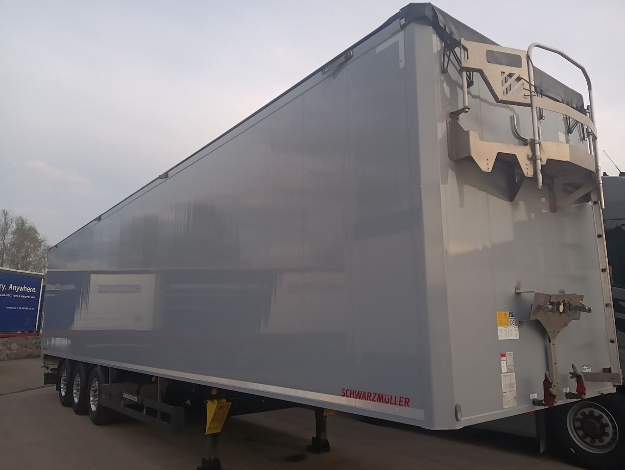 Schwarzmüller 3-Achs8mm VollALU -FULL OPTION 91m3 7450kg,ALCOA - Med walking floor semitrailer: bilde 2 Schwarzmüller 3-Achs8mm VollALU -FULL OPTION 91m3 7450kg,ALCOA - Med walking floor semitrailer: bilde 2