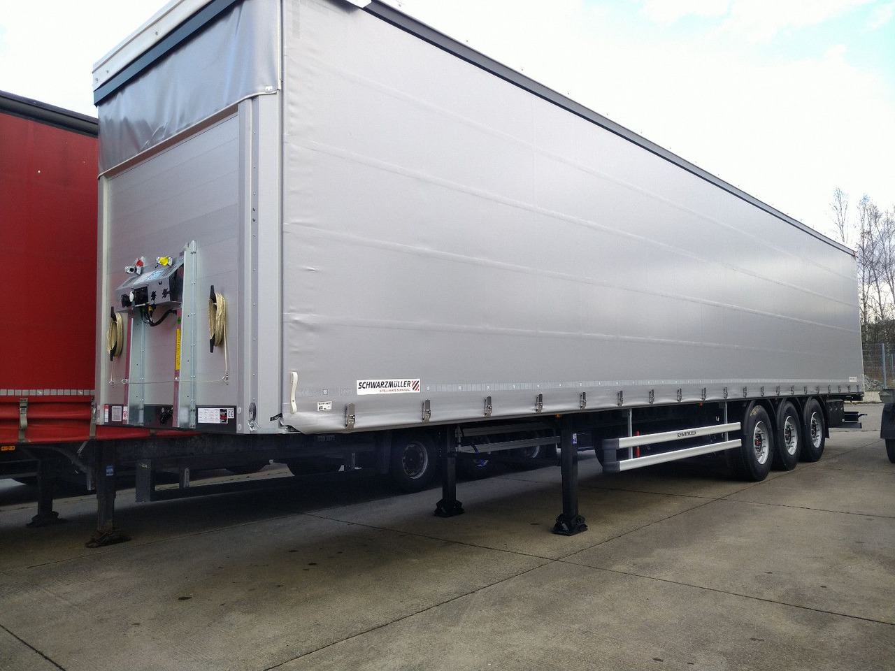 Schwarzmüller PowerLine LIFT/LENKACHSE HUBDACH 5880kg NEU - Gardintrailer: bilde 4 Schwarzmüller PowerLine LIFT/LENKACHSE HUBDACH 5880kg NEU - Gardintrailer: bilde 4