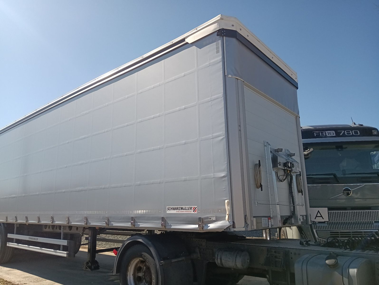 Schwarzmüller PowerLine LIFT/LENKACHSE HUBDACH 5880kg NEU - Gardintrailer: bilde 3 Schwarzmüller PowerLine LIFT/LENKACHSE HUBDACH 5880kg NEU - Gardintrailer: bilde 3
