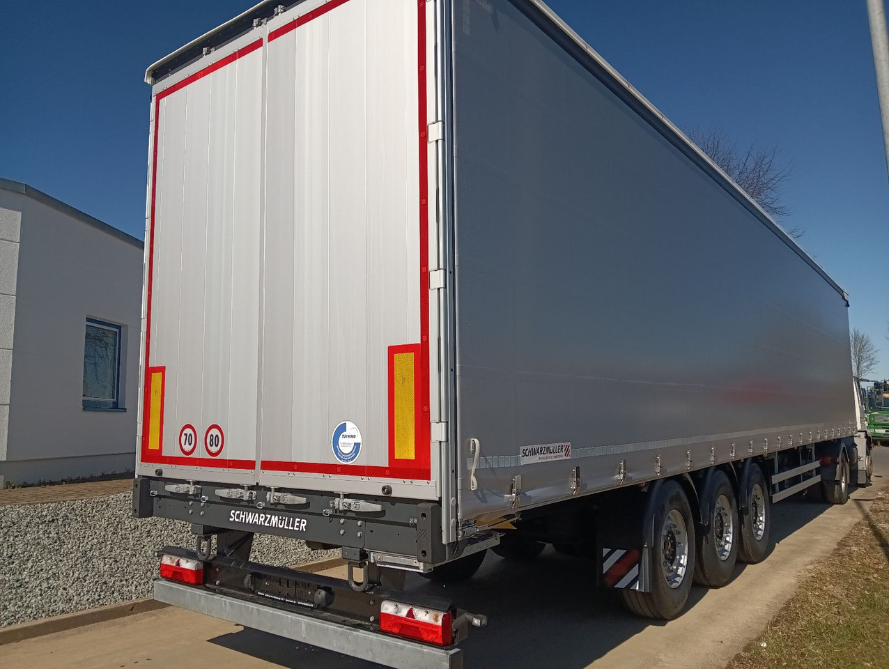 Schwarzmüller PowerLine LIFT/LENKACHSE HUBDACH 5880kg NEU - Gardintrailer: bilde 2 Schwarzmüller PowerLine LIFT/LENKACHSE HUBDACH 5880kg NEU - Gardintrailer: bilde 2