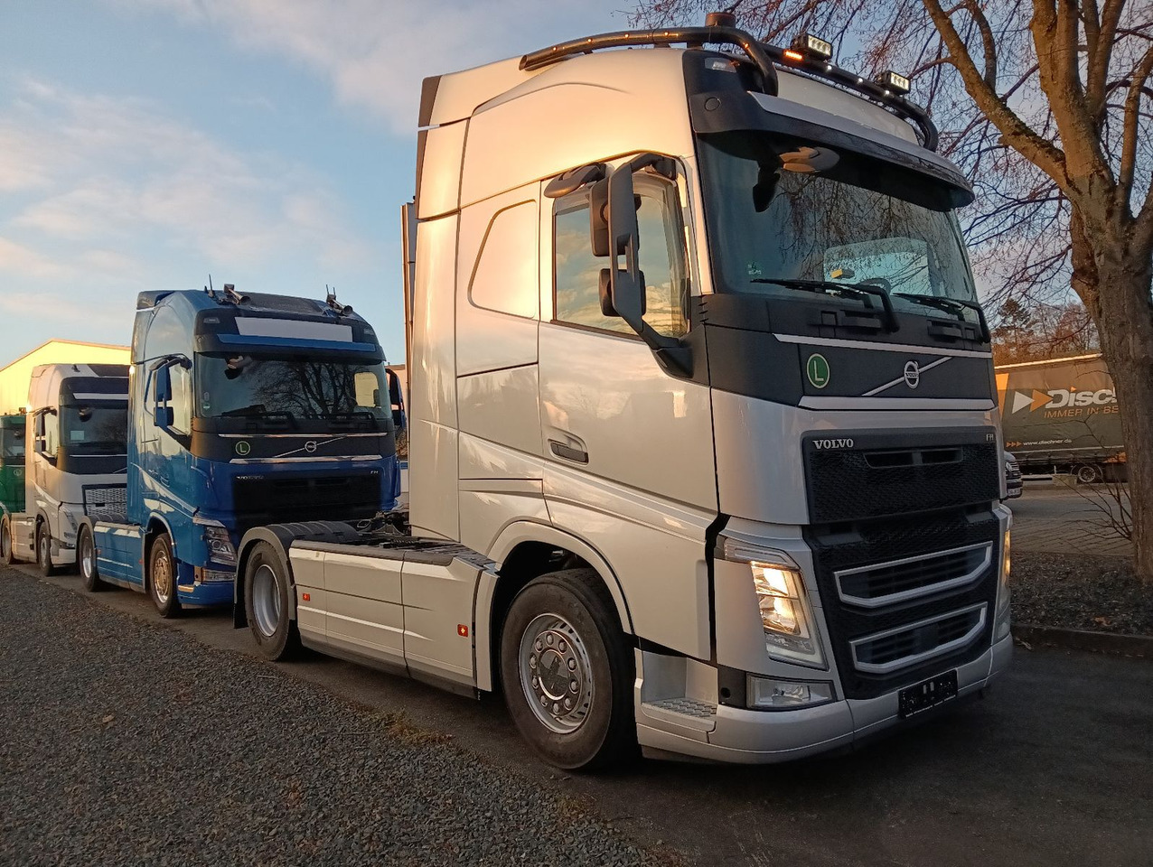 Volvo FH460 Globe FullSpoiler TV I-PARC 2xTank German - Trekkvogn: bilde 1 Volvo FH460 Globe FullSpoiler TV I-PARC 2xTank German - Trekkvogn: bilde 1