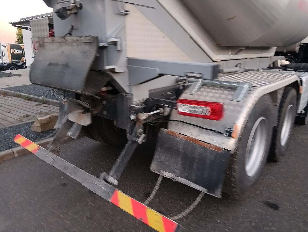 Volvo FH500 8x4R RETARDER LIFT MEILLER-Asphalt FunkAHK - Tippbil: bilde 4 Volvo FH500 8x4R RETARDER LIFT MEILLER-Asphalt FunkAHK - Tippbil: bilde 4