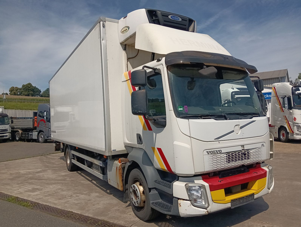 Volvo FL250 4x2R 14t CarrierSupra550 7,3m LBW1.5tKlima - Lastebil med kjøl: bilde 4 Volvo FL250 4x2R 14t CarrierSupra550 7,3m LBW1.5tKlima - Lastebil med kjøl: bilde 4