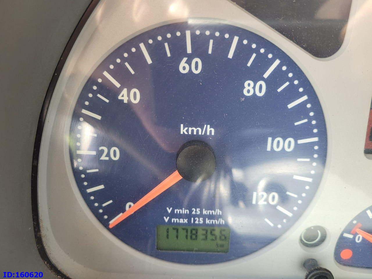 Chassis lastebil IVECO Stralis 480 6x2 Manual: bilde 10 Chassis lastebil IVECO Stralis 480 6x2 Manual: bilde 10