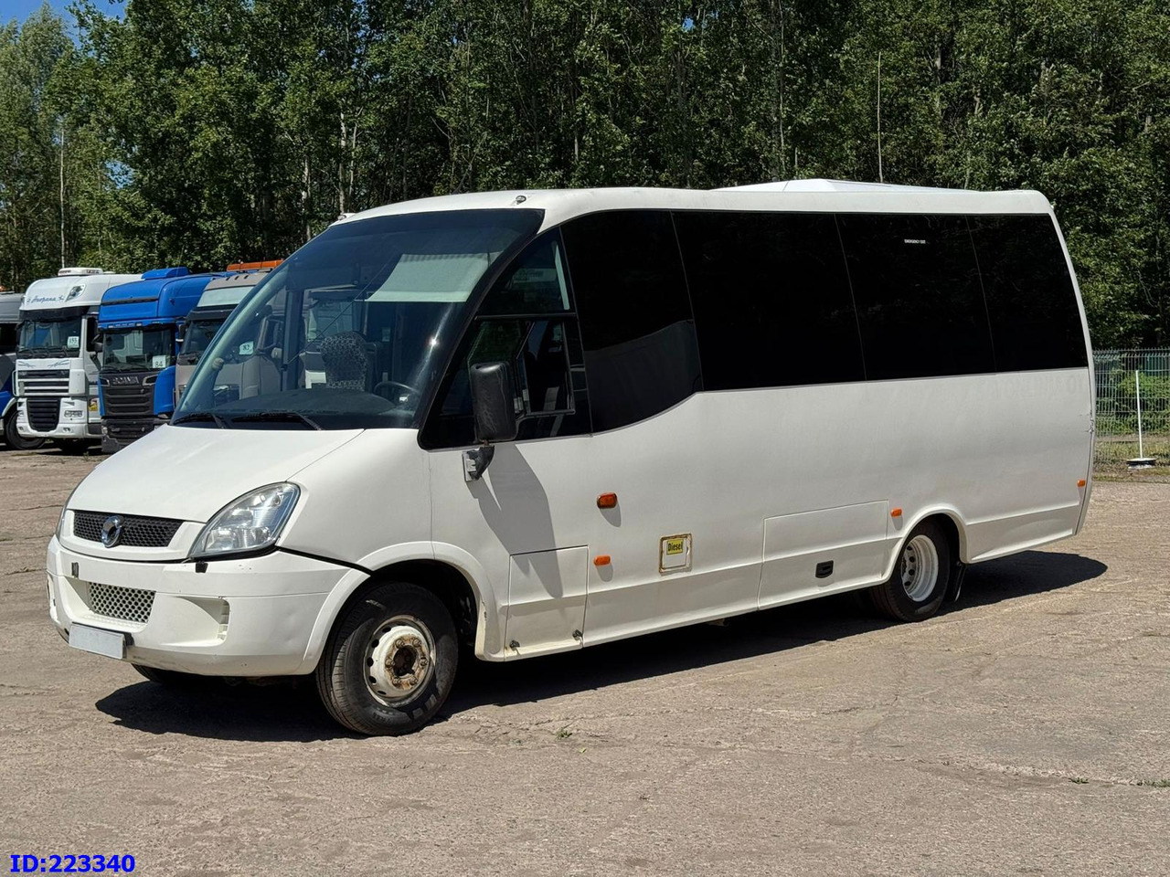 IVECO Wing Euro5 25 places - Turistbuss: bilde 1 IVECO Wing Euro5 25 places - Turistbuss: bilde 1