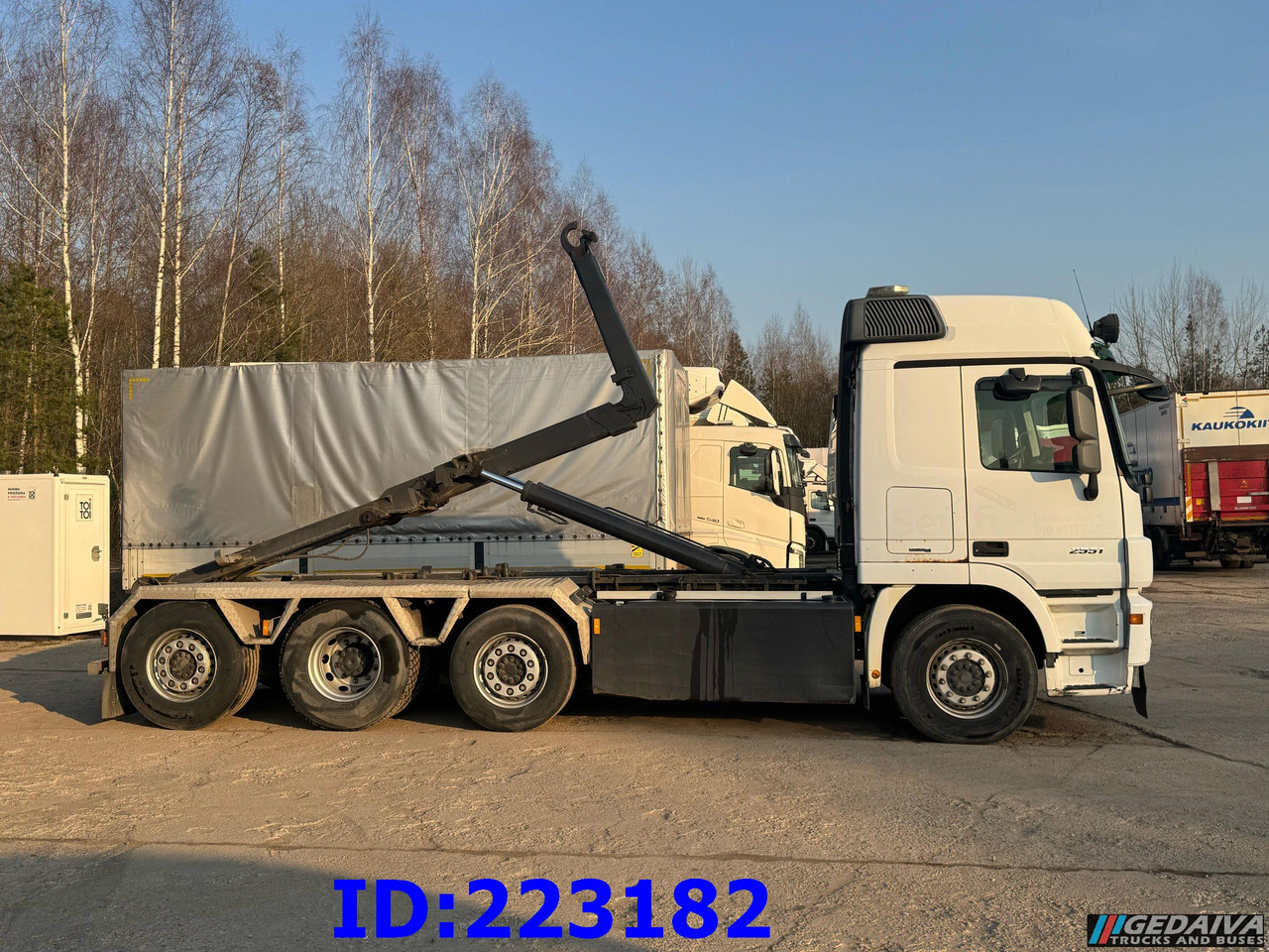 MERCEDES-BENZ Actros 2551 8x2 V8 Retarder - Krokbil: bilde 5 MERCEDES-BENZ Actros 2551 8x2 V8 Retarder - Krokbil: bilde 5