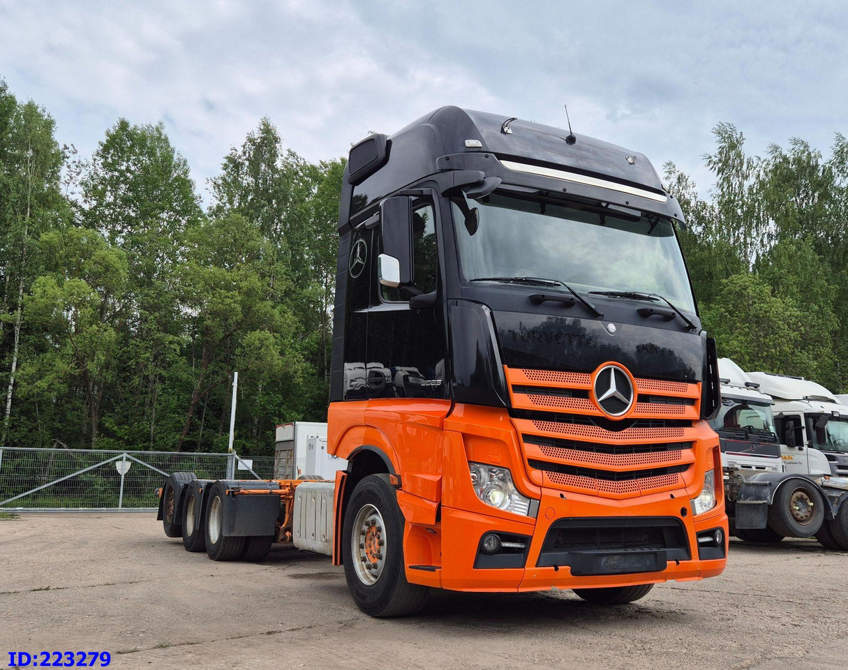 MERCEDES-BENZ Actros 3563  8×4 ( Steering axle) - Chassis lastebil: bilde 4 MERCEDES-BENZ Actros 3563  8×4 ( Steering axle) - Chassis lastebil: bilde 4