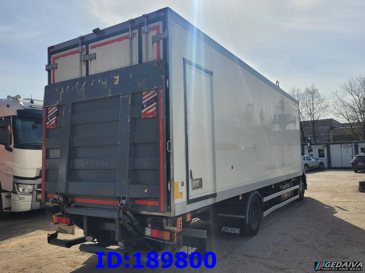 MERCEDES-BENZ Axor 1829 Euro5 Manual + Tail lift - Lastebil med kjøl: bilde 5 MERCEDES-BENZ Axor 1829 Euro5 Manual + Tail lift - Lastebil med kjøl: bilde 5