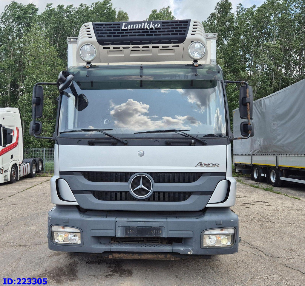 MERCEDES-BENZ Axor 1829 Euro5 Manual + Tail lift - Lastebil med kjøl: bilde 2 MERCEDES-BENZ Axor 1829 Euro5 Manual + Tail lift - Lastebil med kjøl: bilde 2