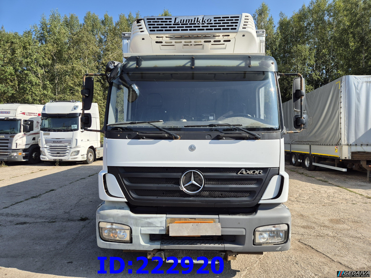 MERCEDES-BENZ Axor 1829  Manual + Tail lift - Lastebil med kjøl: bilde 2 MERCEDES-BENZ Axor 1829  Manual + Tail lift - Lastebil med kjøl: bilde 2