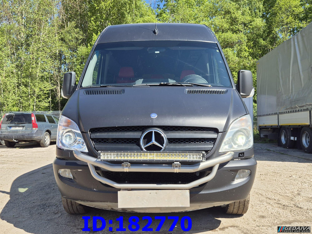 MERCEDES-BENZ Sprinter 319 VIP Euro5 - Turistbuss: bilde 2 MERCEDES-BENZ Sprinter 319 VIP Euro5 - Turistbuss: bilde 2