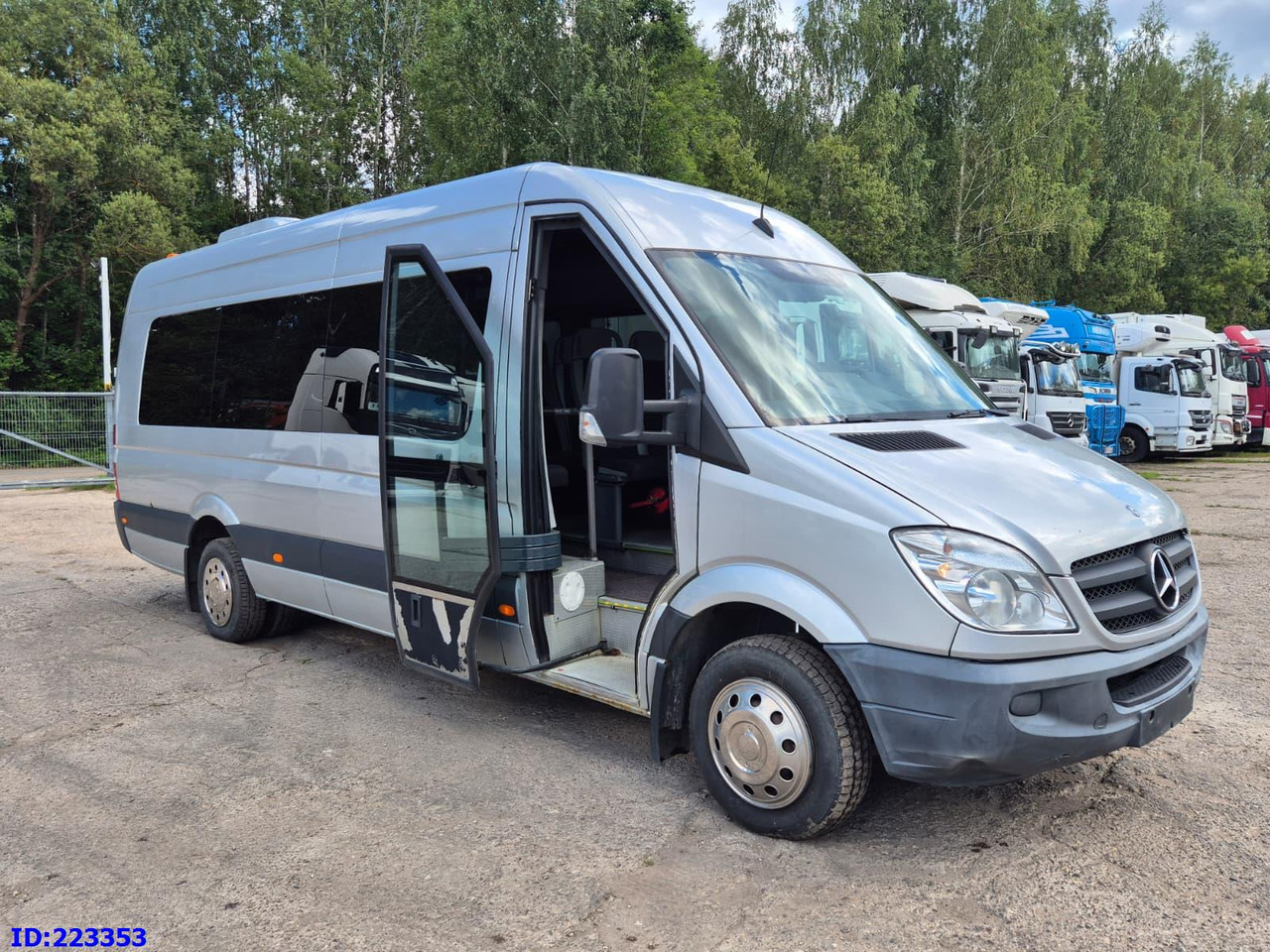 MERCEDES-BENZ Sprinter 518 - 23 Seater - Turistbuss: bilde 4 MERCEDES-BENZ Sprinter 518 - 23 Seater - Turistbuss: bilde 4
