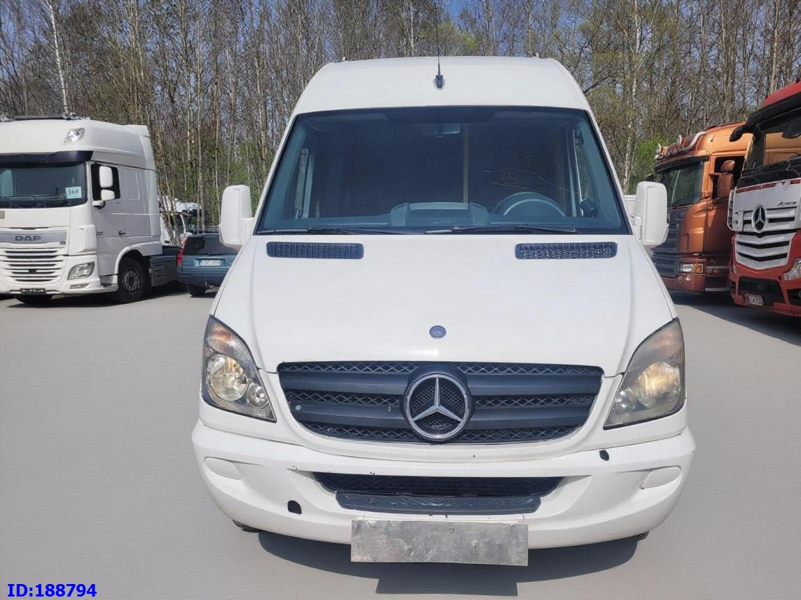 MERCEDES-BENZ Sprinter 518 - Kasten VIP - 20 Seater - Minibuss, Persontransport: bilde 2 MERCEDES-BENZ Sprinter 518 - Kasten VIP - 20 Seater - Minibuss, Persontransport: bilde 2