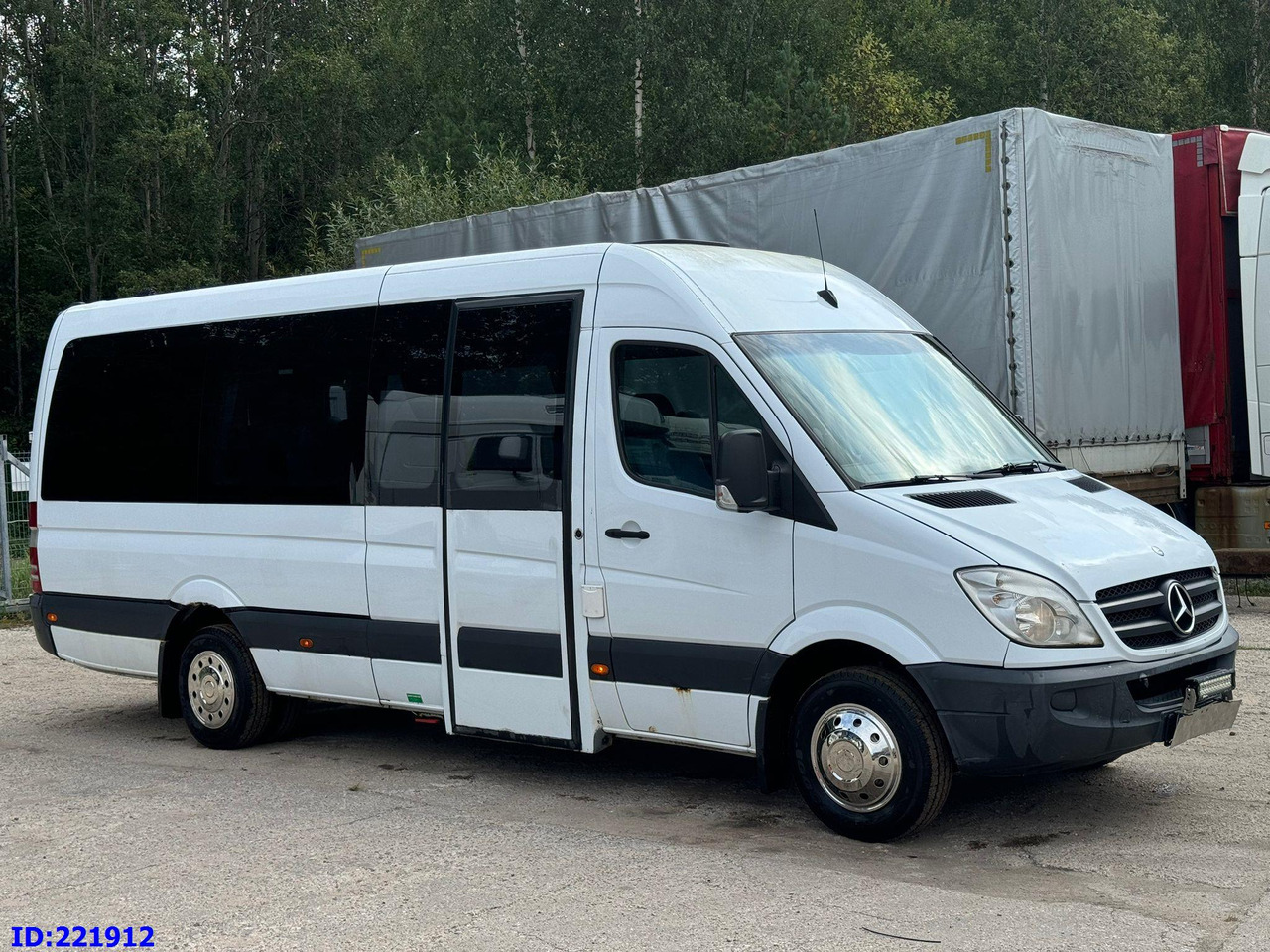 MERCEDES-BENZ Sprinter 518 VIP 17-Place - Turistbuss: bilde 4 MERCEDES-BENZ Sprinter 518 VIP 17-Place - Turistbuss: bilde 4