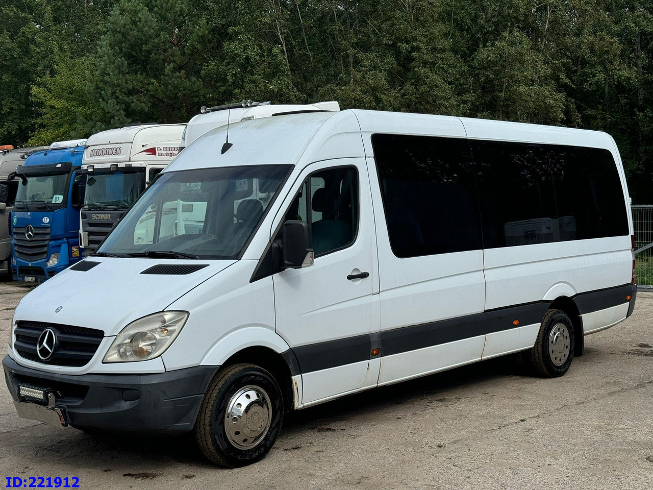 MERCEDES-BENZ Sprinter 518 VIP 17-Place - Turistbuss: bilde 1 MERCEDES-BENZ Sprinter 518 VIP 17-Place - Turistbuss: bilde 1