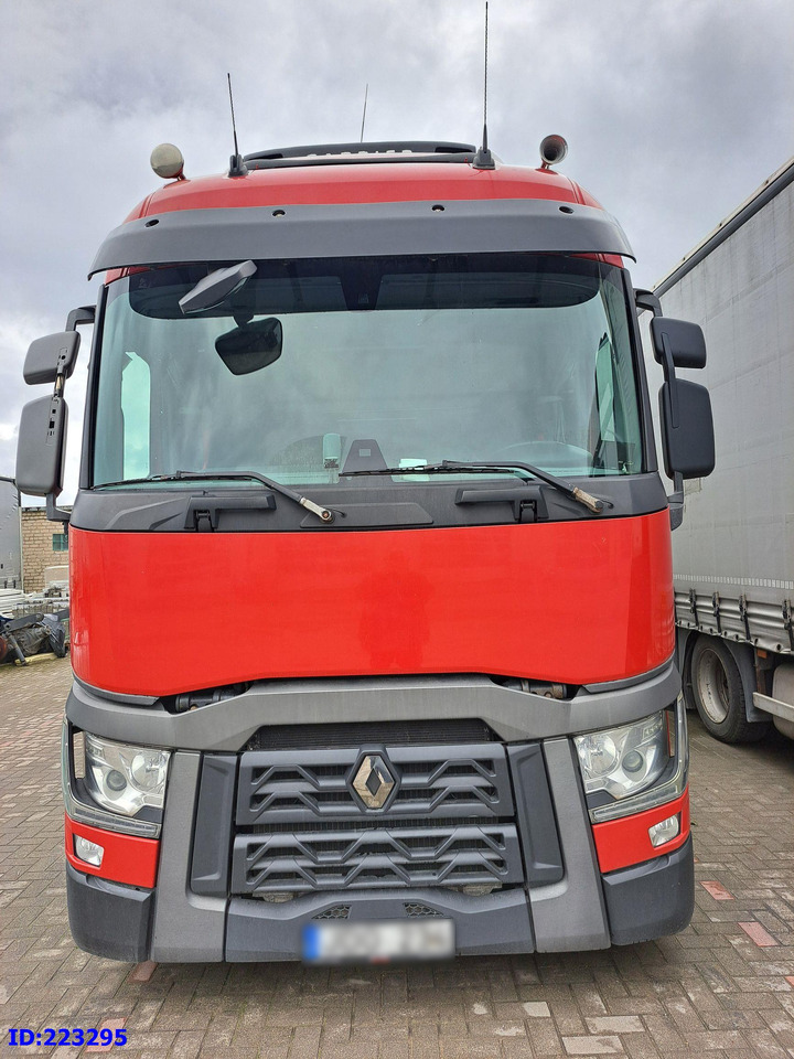 RENAULT T 6x2 Euro 6 Refrigerated + Carrier Supra - Lastebil med kjøl: bilde 2 RENAULT T 6x2 Euro 6 Refrigerated + Carrier Supra - Lastebil med kjøl: bilde 2