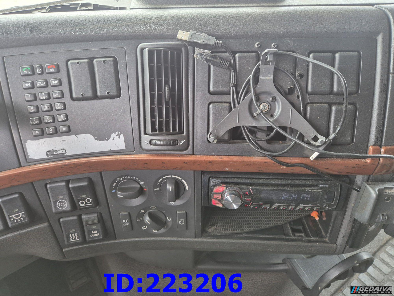 Isotermisk lastebil VOLVO FH12 420HP 6x2: bilde 18