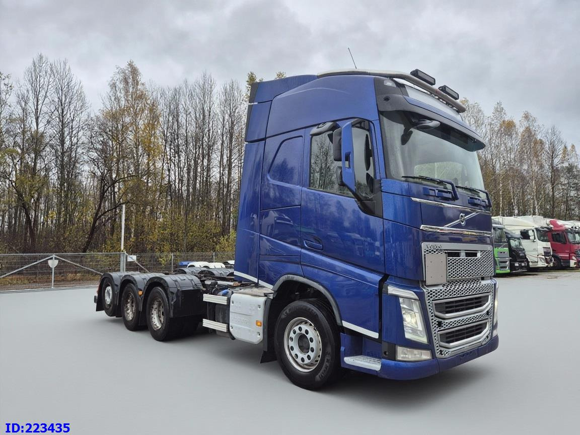 VOLVO FH13 540HP 8x4 (steering axle) - Chassis lastebil: bilde 4 VOLVO FH13 540HP 8x4 (steering axle) - Chassis lastebil: bilde 4