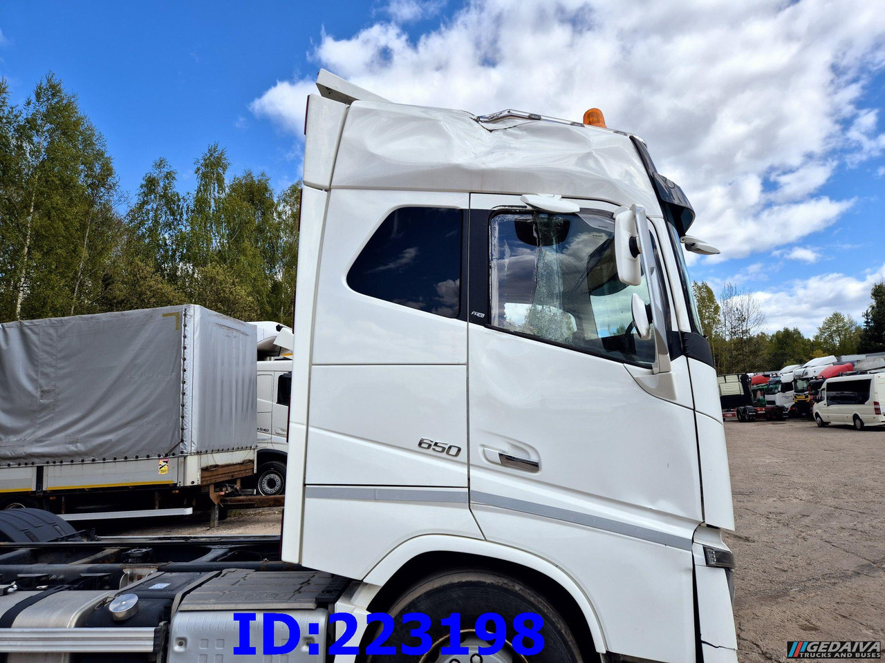 VOLVO FH16 650HP 8X4 (Steering axle) - Chassis lastebil: bilde 5 VOLVO FH16 650HP 8X4 (Steering axle) - Chassis lastebil: bilde 5
