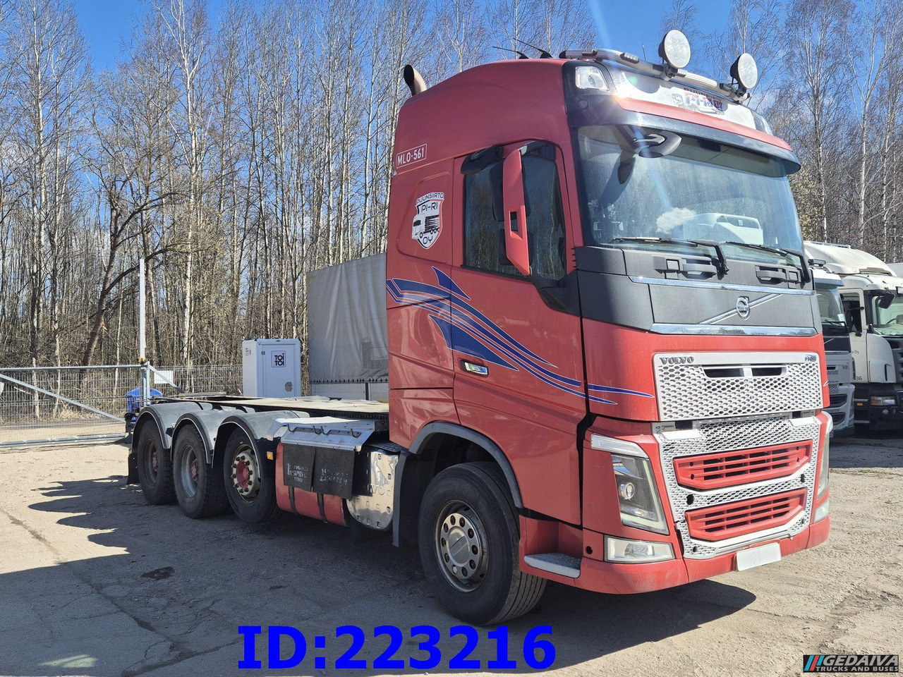 VOLVO FH16 700HP 8X4 Big axle - Chassis lastebil: bilde 4 VOLVO FH16 700HP 8X4 Big axle - Chassis lastebil: bilde 4