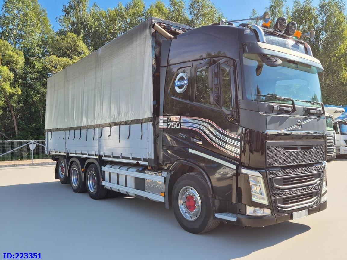 VOLVO FH16 750HP - 8x4-Steering axle - Kapellbil: bilde 2 VOLVO FH16 750HP - 8x4-Steering axle - Kapellbil: bilde 2