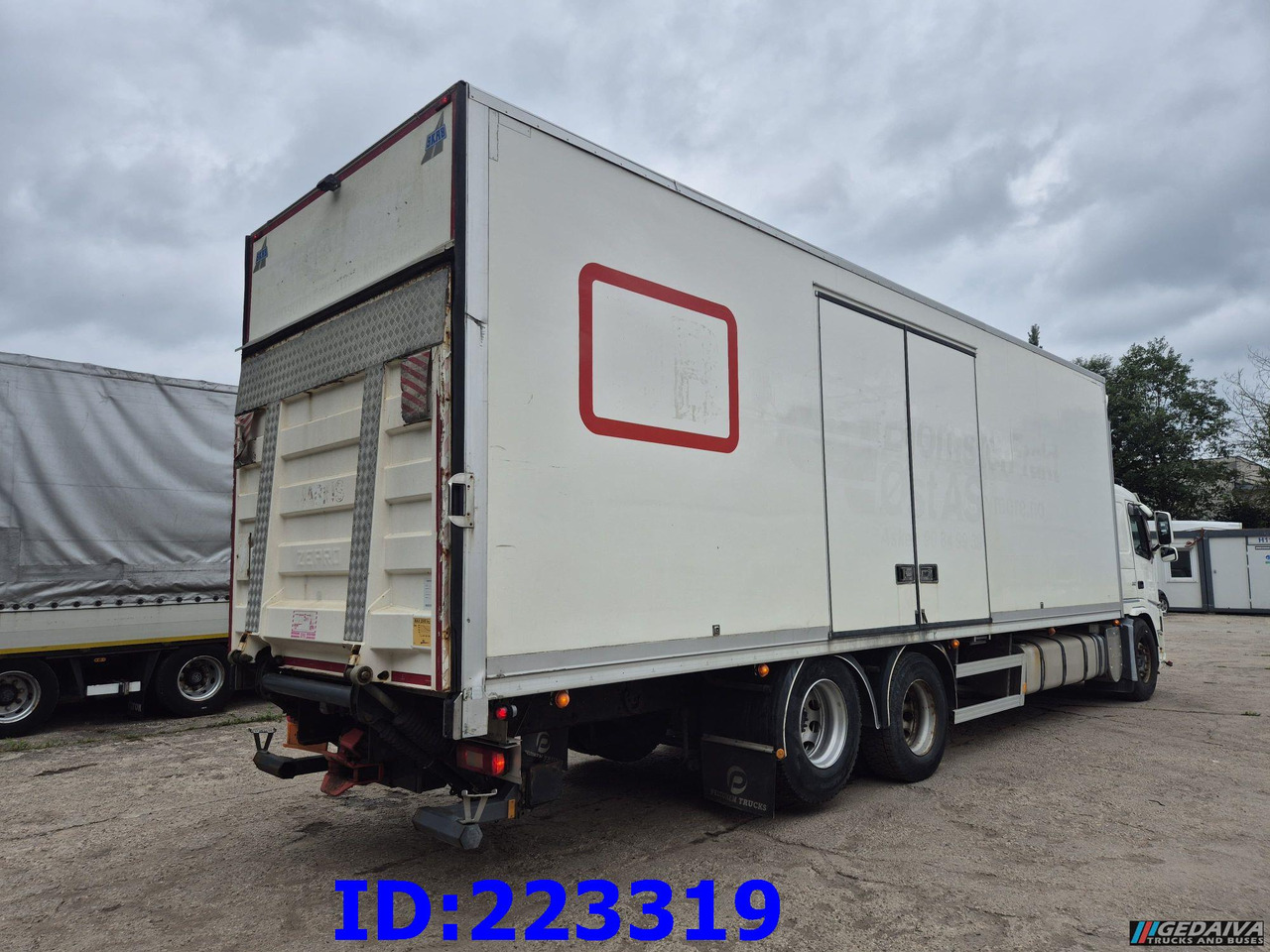 VOLVO FM13 380HP 6x2 Euro5 - Open side box - Lastebil med kjøl: bilde 5 VOLVO FM13 380HP 6x2 Euro5 - Open side box - Lastebil med kjøl: bilde 5