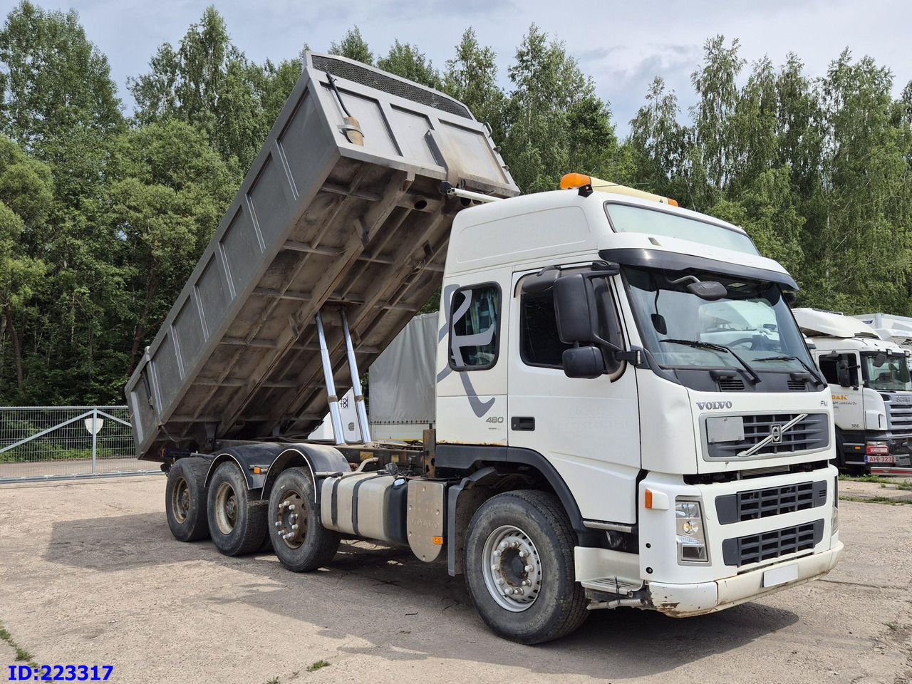 VOLVO FM13 480HP 8x4 (Big axle) - Tippbil: bilde 4 VOLVO FM13 480HP 8x4 (Big axle) - Tippbil: bilde 4