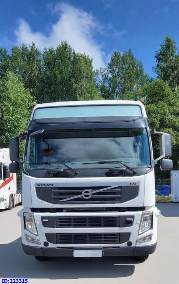 VOLVO FM13 500HP 6x2 Euro5 - Chassis lastebil: bilde 2 VOLVO FM13 500HP 6x2 Euro5 - Chassis lastebil: bilde 2