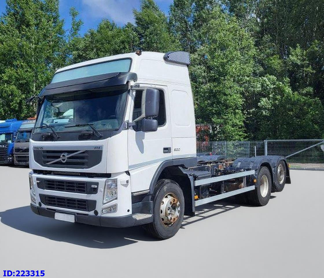 VOLVO FM13 500HP 6x2 Euro5 - Chassis lastebil: bilde 1 VOLVO FM13 500HP 6x2 Euro5 - Chassis lastebil: bilde 1