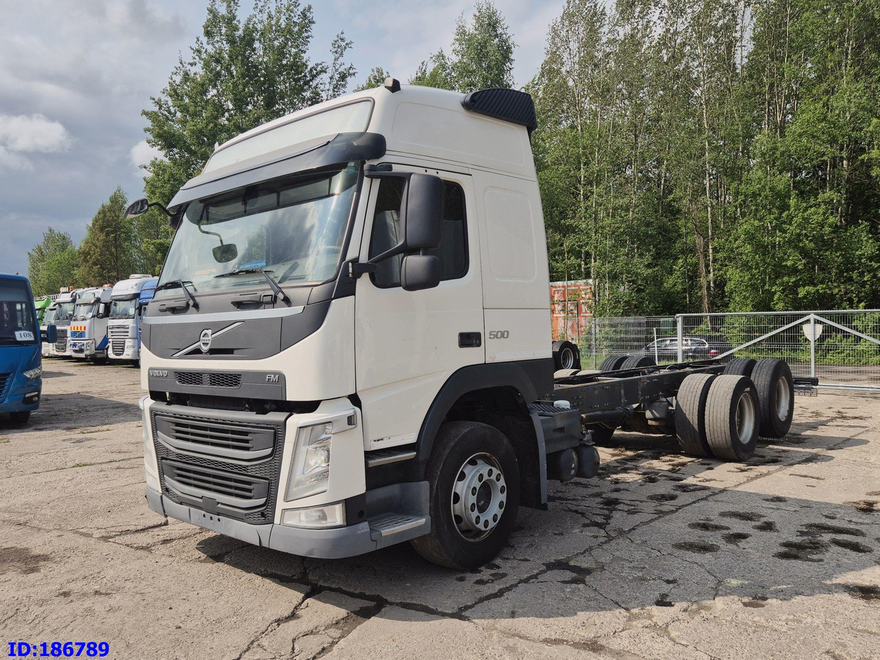 VOLVO FM13 500HP 6x2 - Chassis lastebil: bilde 1 VOLVO FM13 500HP 6x2 - Chassis lastebil: bilde 1