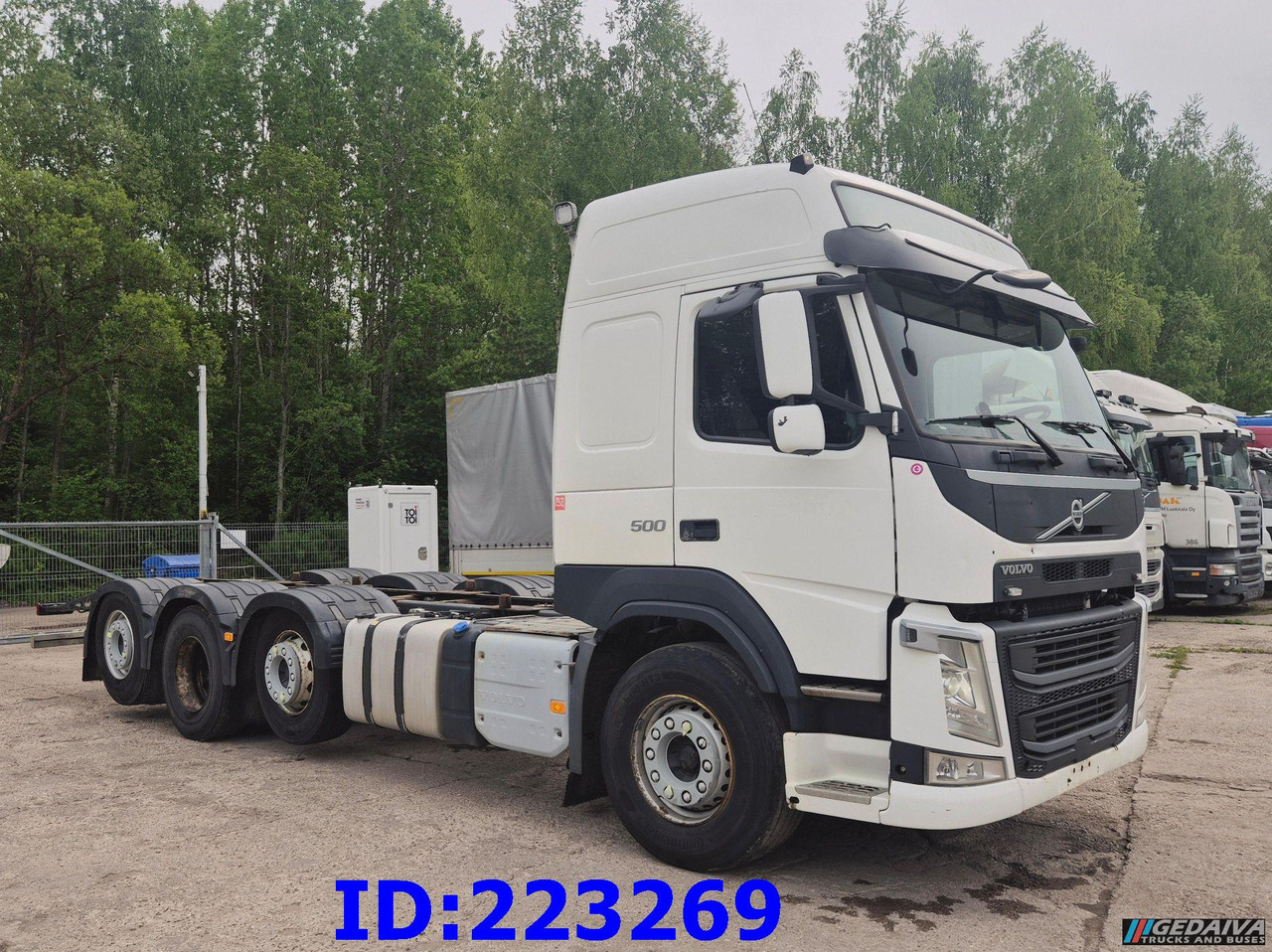 VOLVO FM13 500HP 8x2 (2 steering axels) - Chassis lastebil: bilde 4 VOLVO FM13 500HP 8x2 (2 steering axels) - Chassis lastebil: bilde 4
