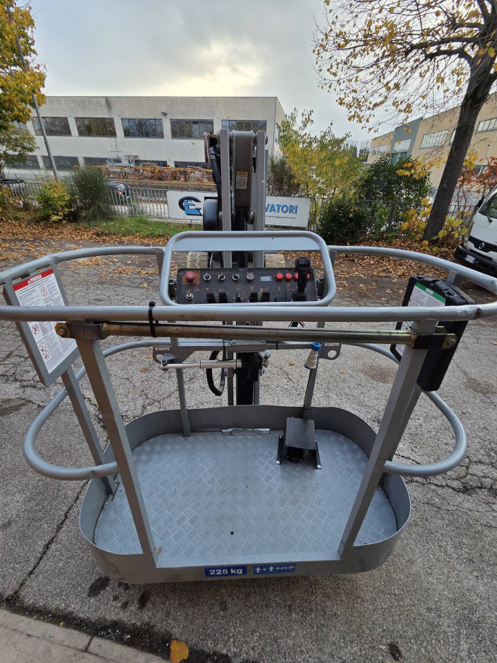 NIFTYLIFT HR 15 HDE - Bomlift: bilde 2 NIFTYLIFT HR 15 HDE - Bomlift: bilde 2